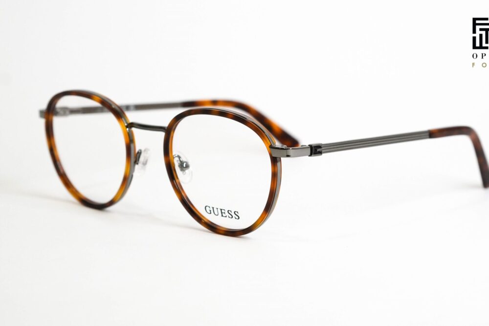 Guess GU50324 053 – okvir za naočare, bočni prikaz