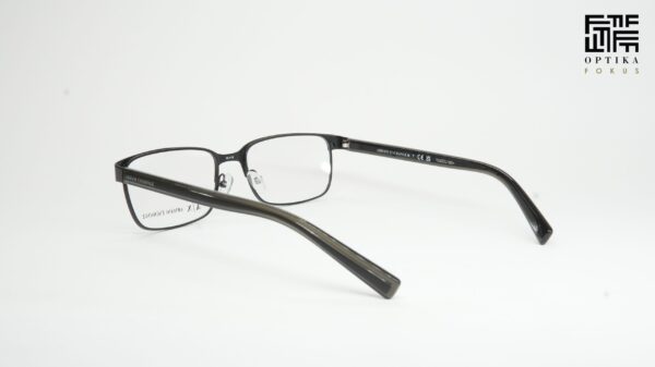 Armani Exchange AX 1042 – dioptrijski okvir, prikaz iz ugla