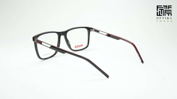 Hugo HG1386 807 – prikaz iz ugla Hugo HG1386 807 – okvir za naočare, prikaz iz ugla