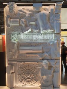 Dekoracija brenda za suncane naocare i naocare za vid KUBORAUM na MIDO sajmu 2026. godine