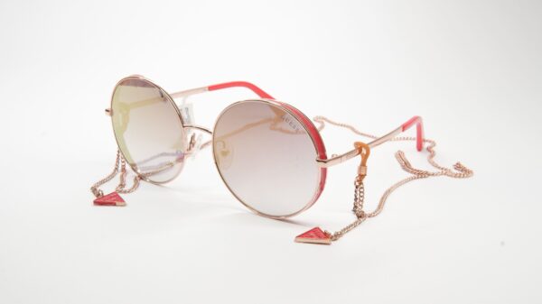 Guess GU7606 28U