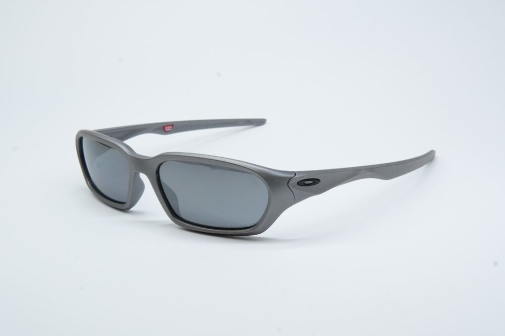 Oakley OO953005 – sunčane naočare, bočni prikaz